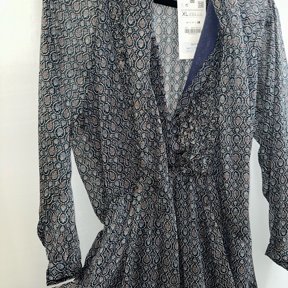 Zara romper with gold threads - Picture 2 of 4